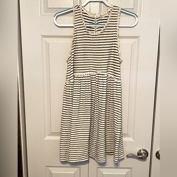 ALTAR’D‎ STATE Women’s Black and White Size Large - Picture 1 of 3